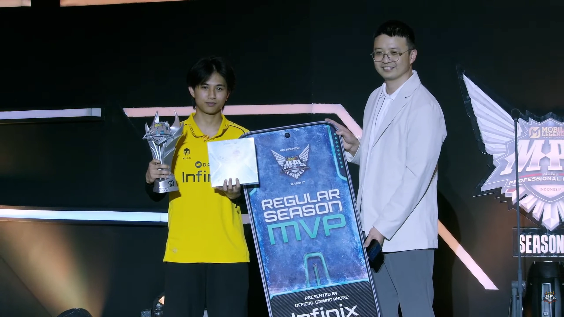 Kelra Raih MVP Regular Season MPL ID Season 17 Dari SHIROTOPUP: Berikut Daftar Lengkap Pemenang MPL ID S17 Awards